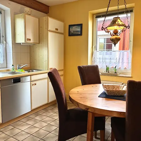 Kapitaenshus - Deichlaeufer Appartement *