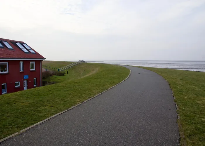 Kapitaenshus - Deichlaeufer Nordstrand